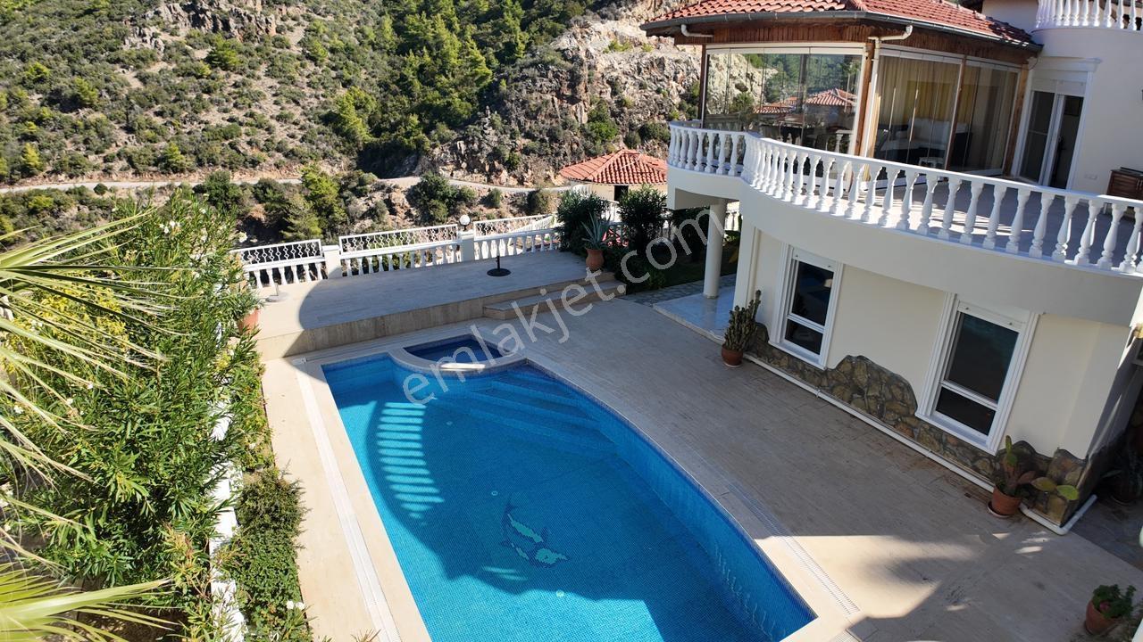 Alanya Kargıcak 4+1 450m2 Deniz Kale Manzara Lüx Konsept Villa - Görsel 18