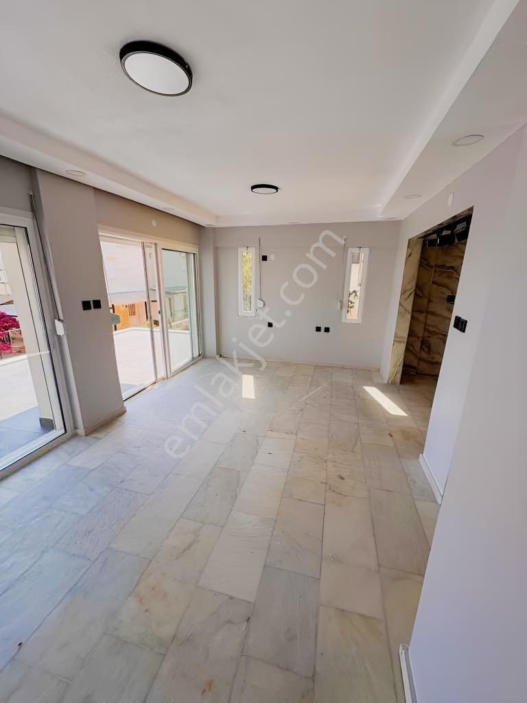 Akbük Kumkentte Lüks Renöveli Villa - Görsel 10