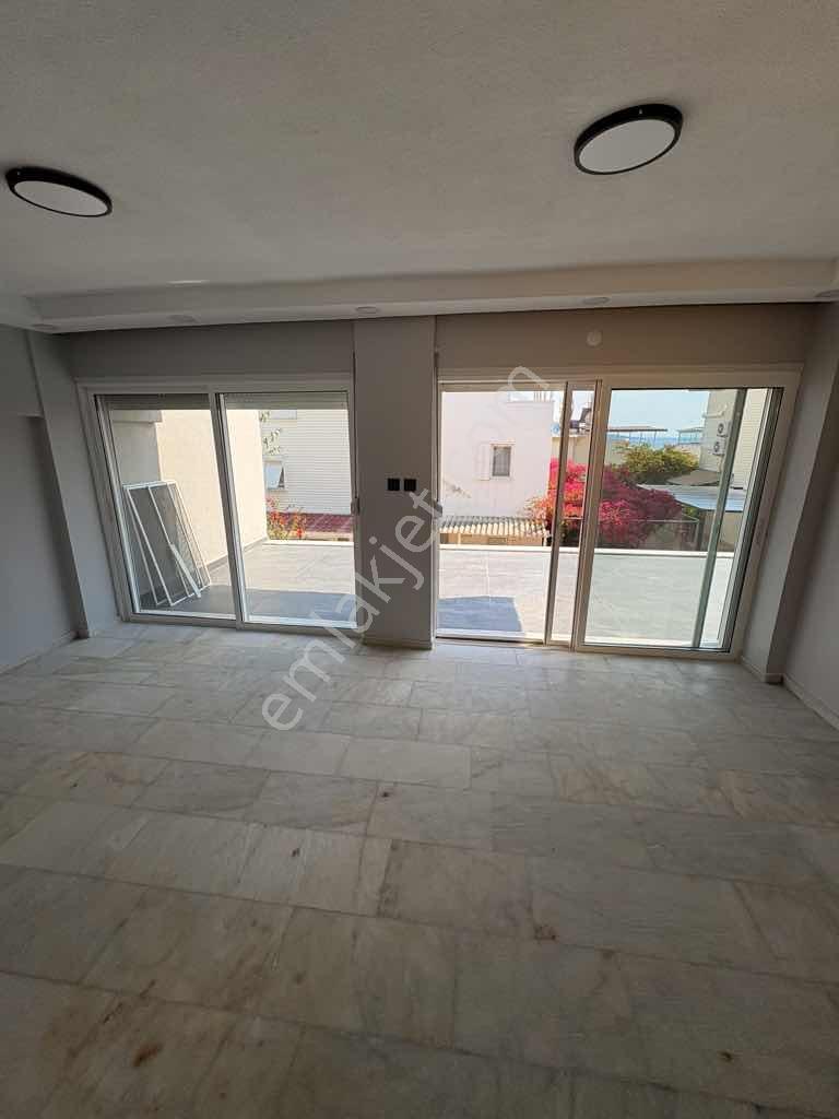 Akbük Kumkentte Lüks Renöveli Villa - Görsel 18
