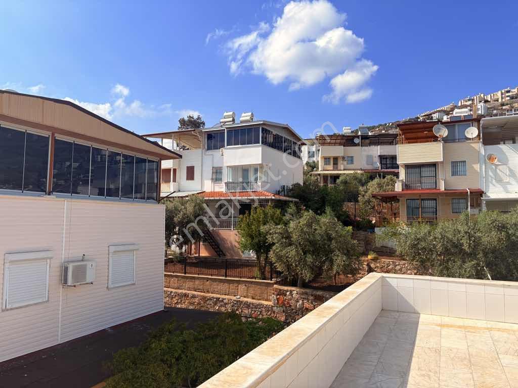 Akbük Kumkentte Lüks Renöveli Villa - Görsel 15