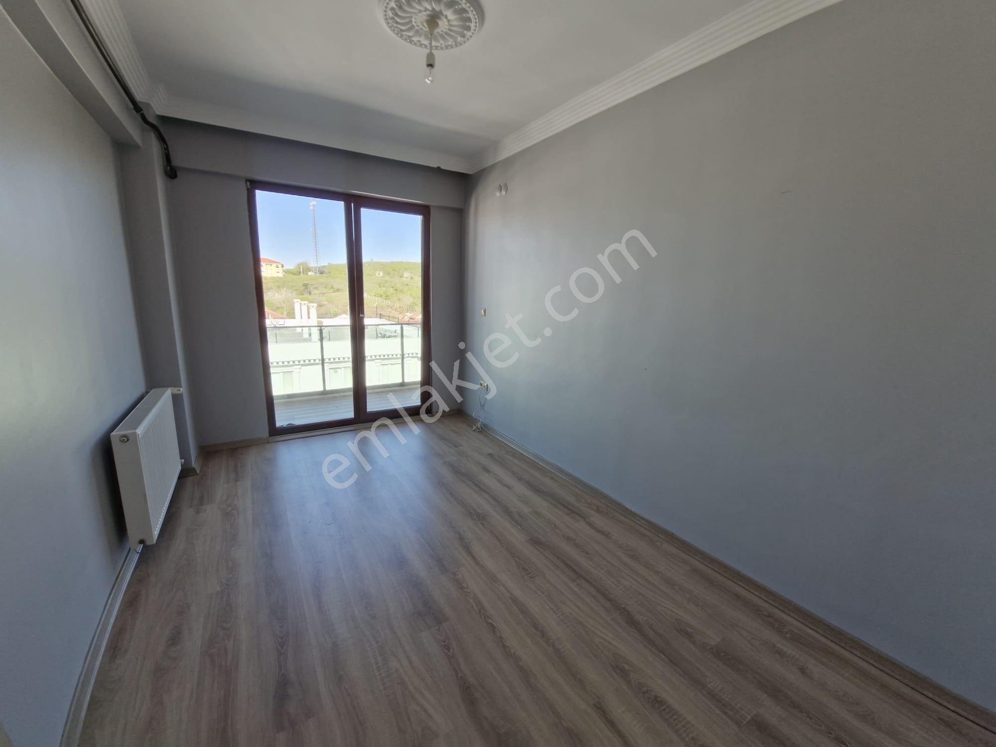 Karasu'da Deniz Manzaralı 2+1 Sürekli Kiralık Daire (eşyasız) - Görsel 14