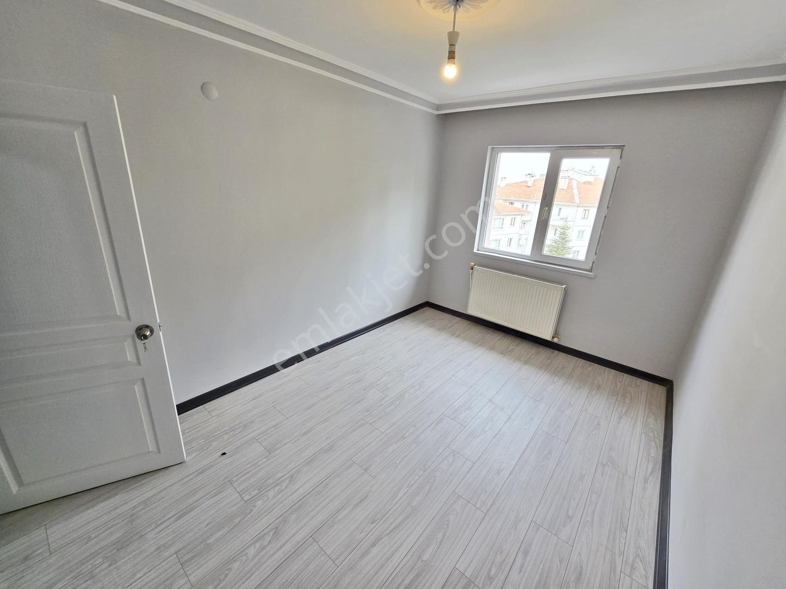 İstasyon Mh'de Katta Krediye Uygun 3+1 Asansörlü Ön Cephe Daire - Görsel 32