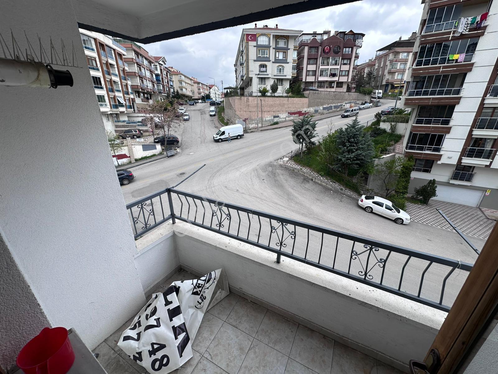 (1232) Keçiörende Cadde Kenarında Orta Kat 3+1 Satılık Daire - Görsel 14