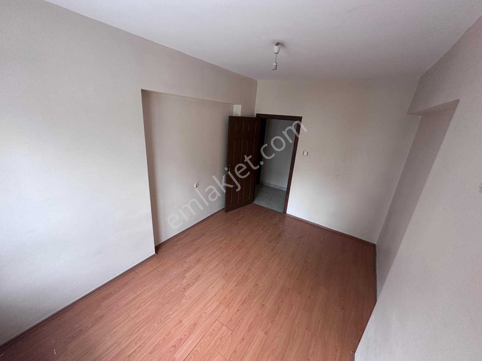 (1232) Keçiörende Cadde Kenarında Orta Kat 3+1 Satılık Daire - Görsel 15