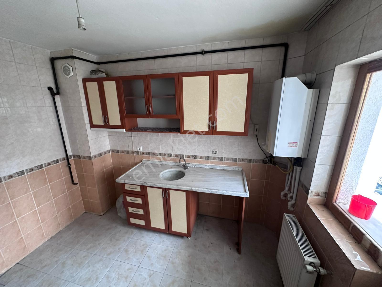 (1232) Keçiörende Cadde Kenarında Orta Kat 3+1 Satılık Daire - Görsel 7