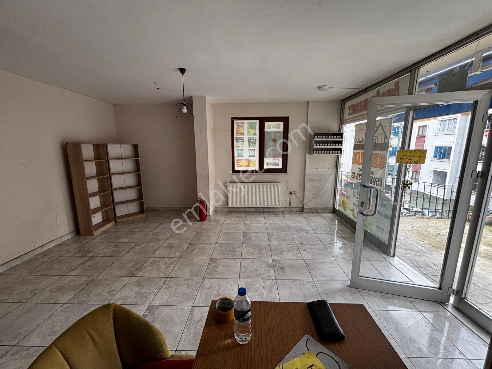 Deha Emlaktan Kiralık Akçaabatta Dükkan - Görsel 6