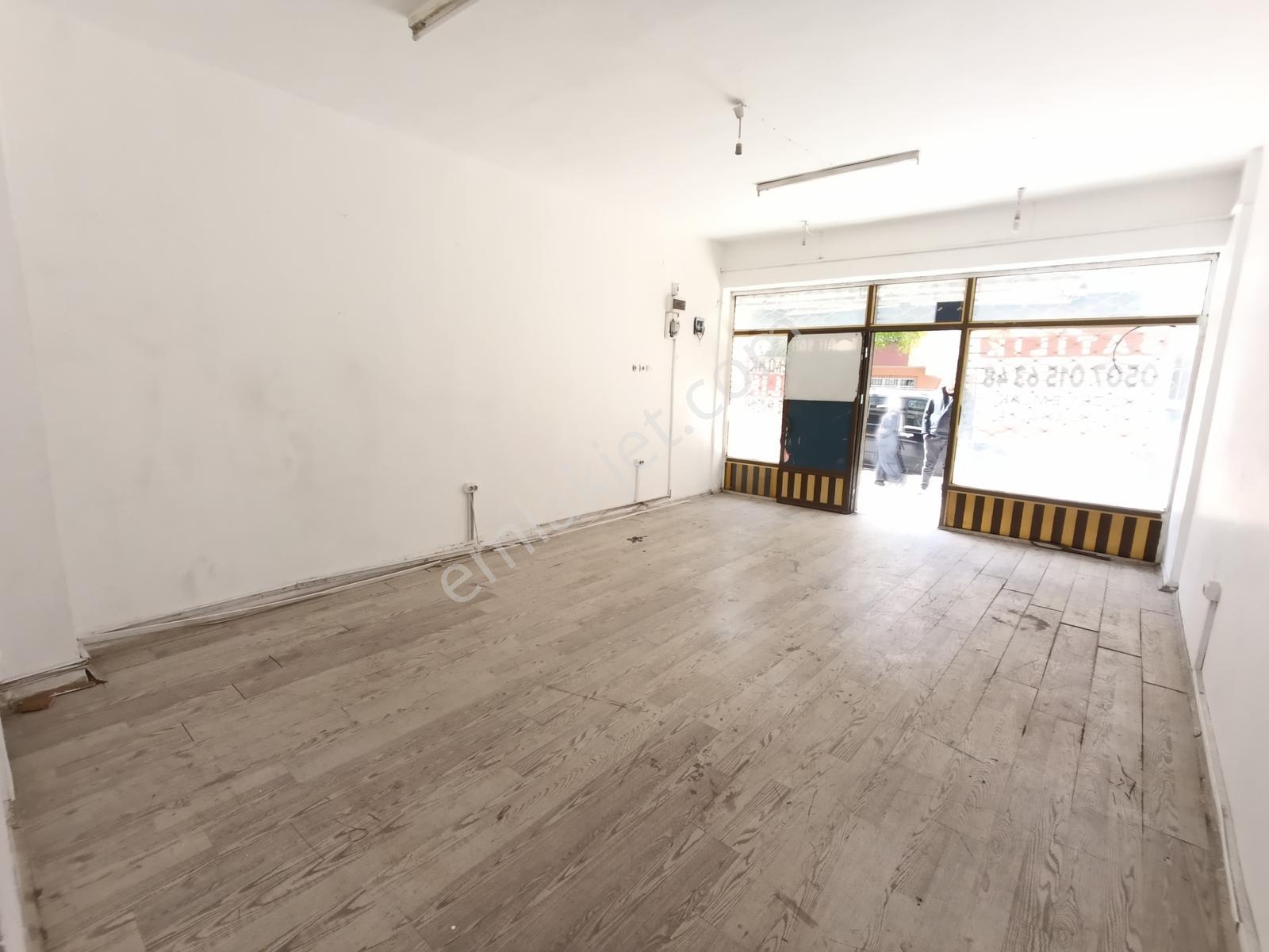 Kuzey Emlak'tan 2. Cadde Üzeri Metroya Yakın 40 M2 Dükkan - Görsel 4