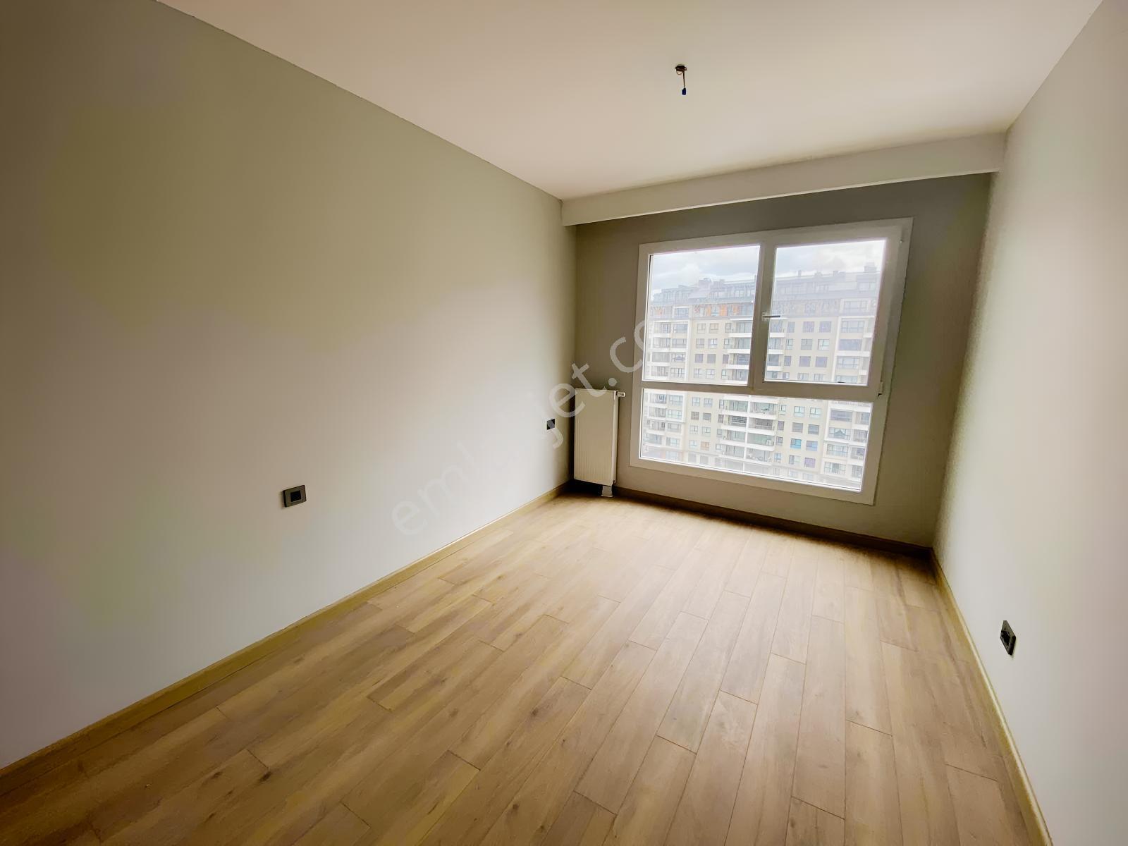Referans Beylikdüzü Kiralık Sıfır 2+1 77 M2 Peyzaj Cephe - Görsel 9