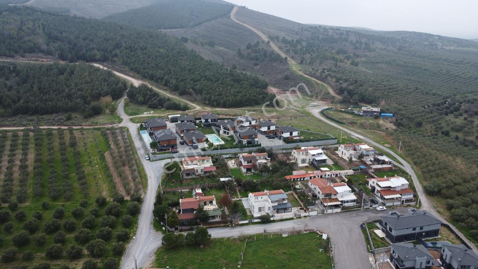 Kayalıoğlunda Bahçeli 457 M2 Villa - Görsel 29