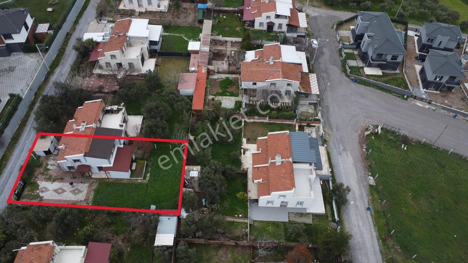 Kayalıoğlunda Bahçeli 457 M2 Villa - Görsel 33