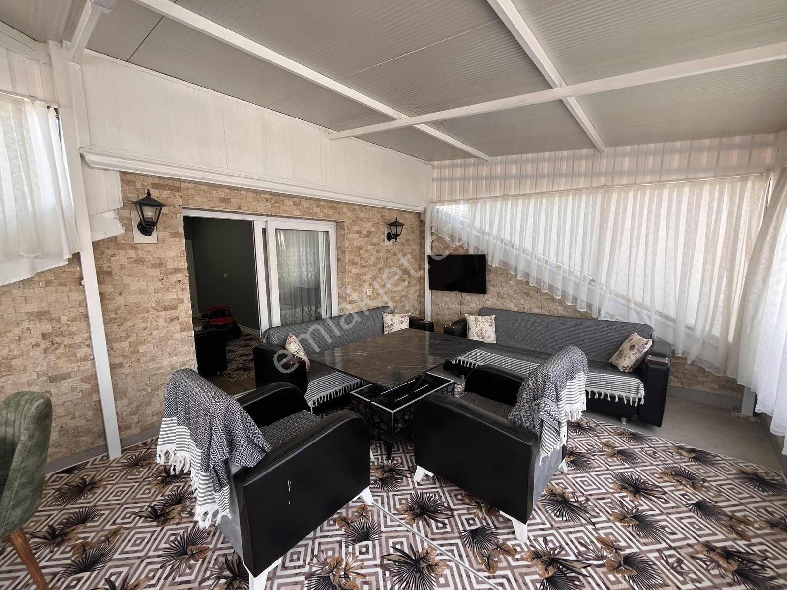 Kaçmazer'den Turan Mahallesinde Eşyalı 5+1 Dubleks Kiralık - Görsel 33