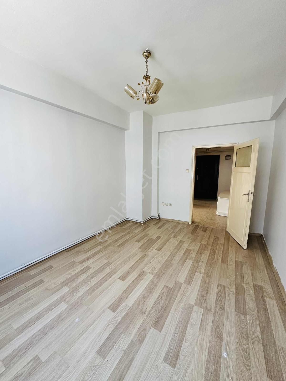 Gevher Nesibe Mah. Çarşı Merkezde Kiralık 3+1 Geniş Daire - Görsel 17