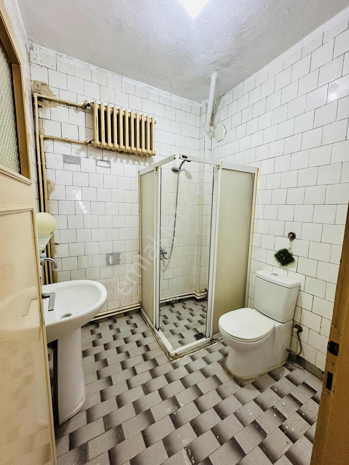 Gevher Nesibe Mah. Çarşı Merkezde Kiralık 3+1 Geniş Daire - Görsel 15