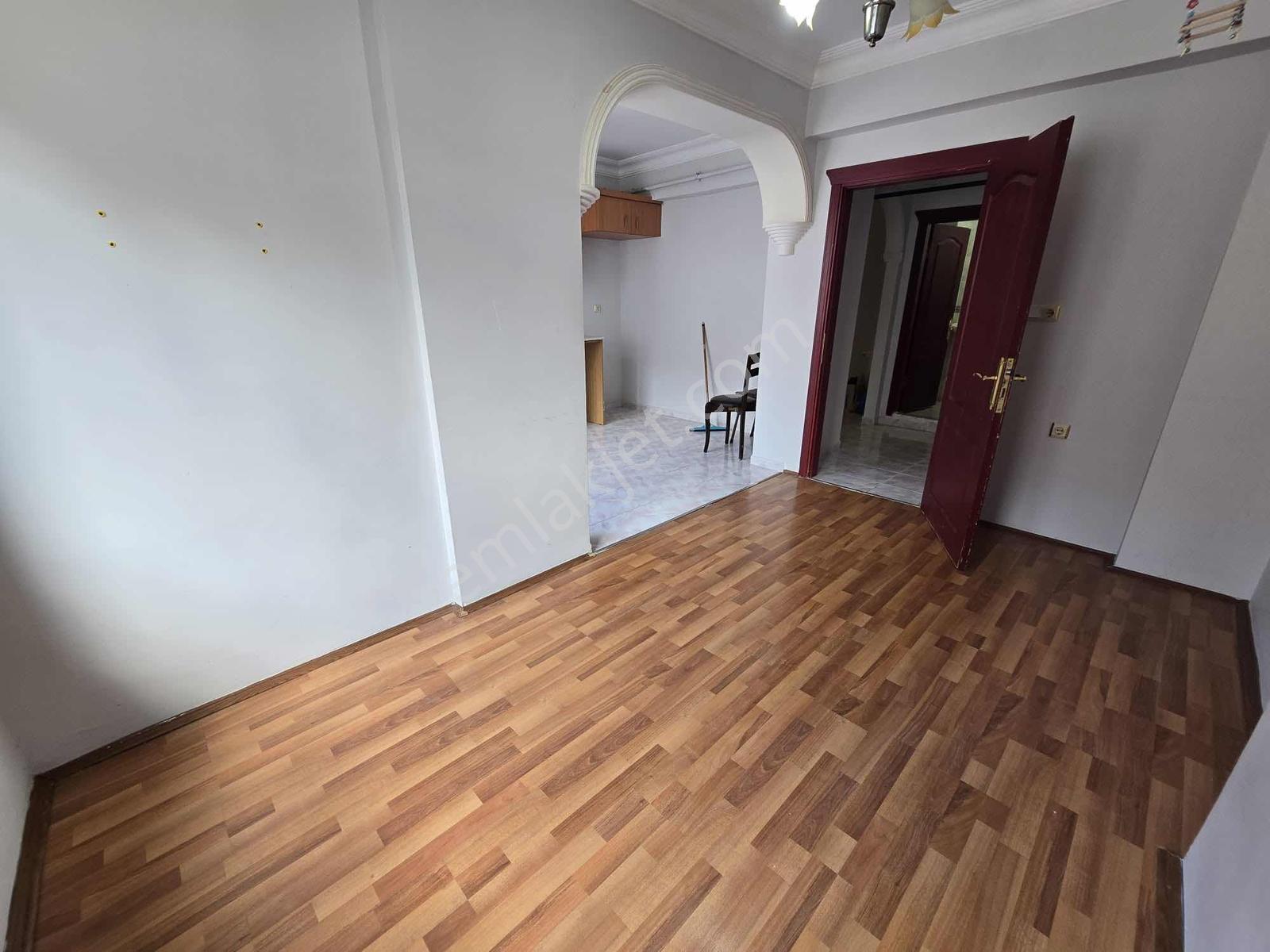 Şükrü Sağlam'dan Ömürevlerin'de Masrafsız Kiralık 3+1 Daire - Görsel 7