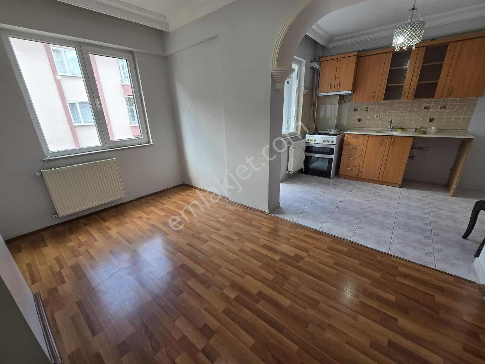 Şükrü Sağlam'dan Ömürevlerin'de Masrafsız Kiralık 3+1 Daire - Görsel 24