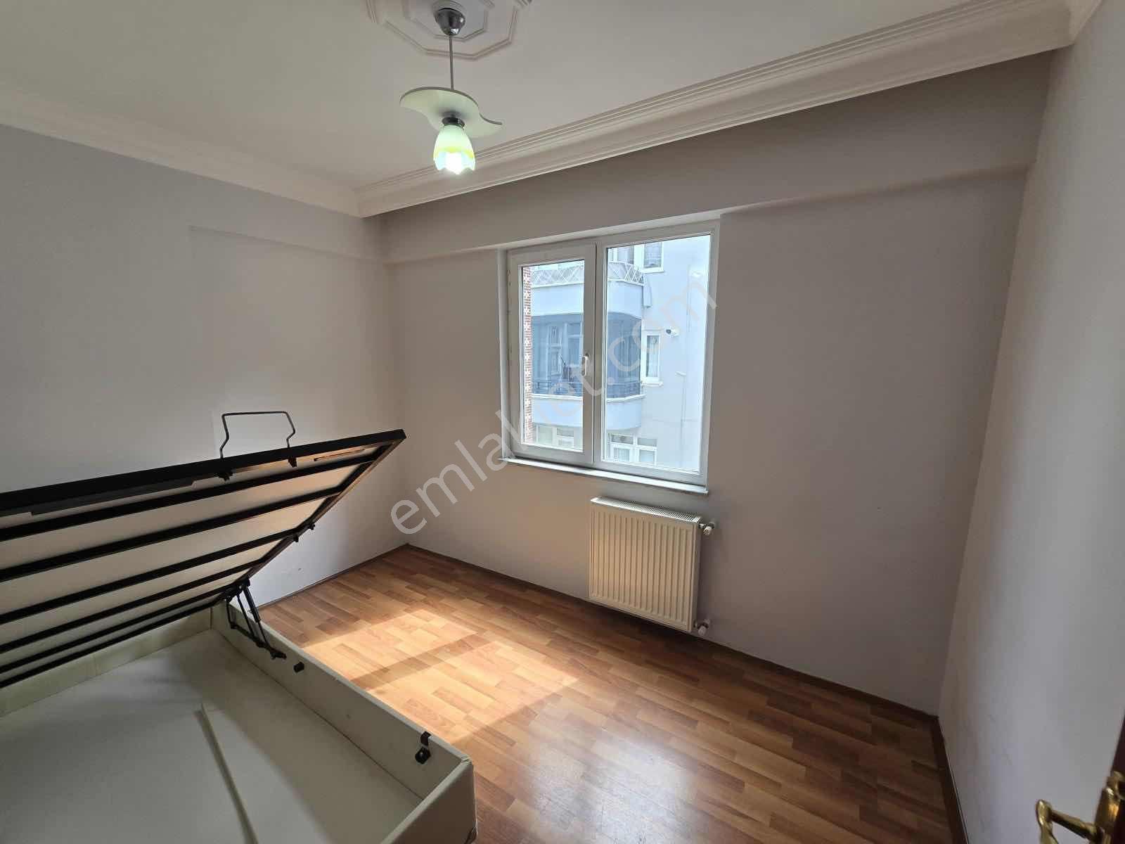 Şükrü Sağlam'dan Ömürevlerin'de Masrafsız Kiralık 3+1 Daire - Görsel 18