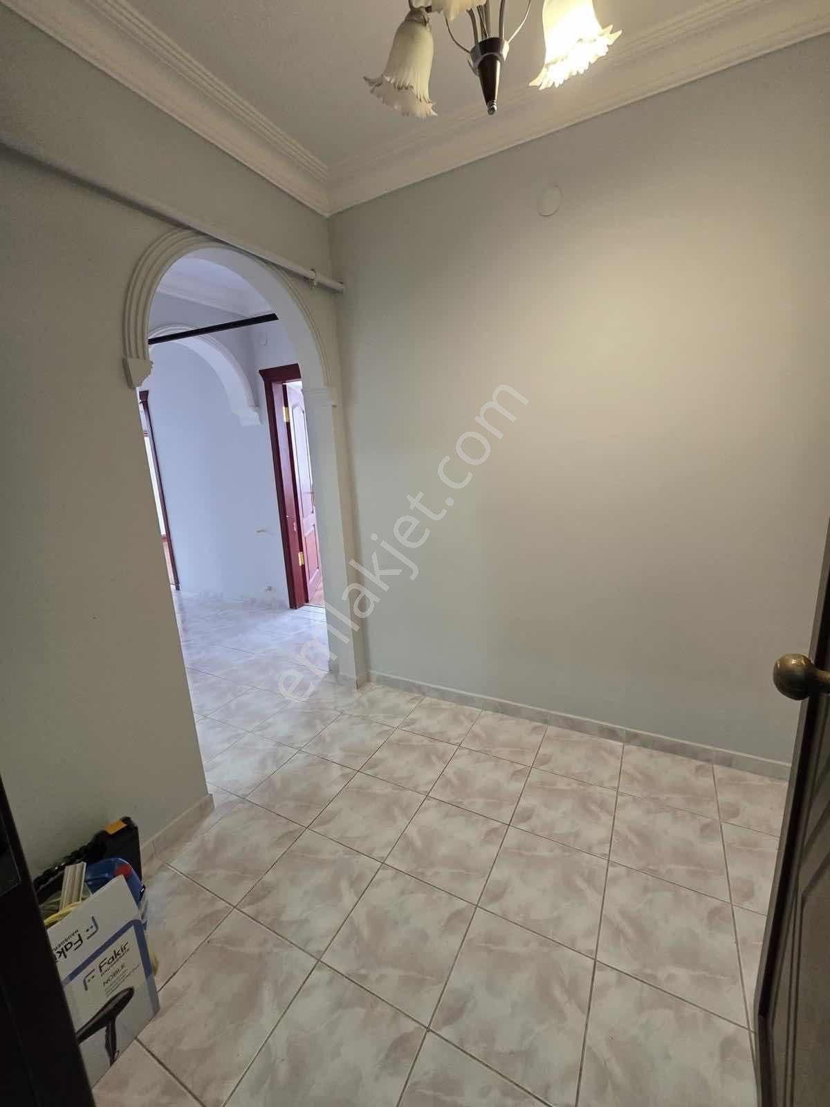 Şükrü Sağlam'dan Ömürevlerin'de Masrafsız Kiralık 3+1 Daire - Görsel 31