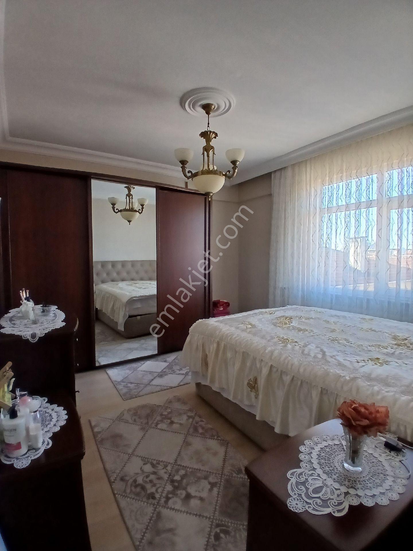Bahçelievler Basın Sitesi İle İlkyuva Arası Kapalı Teraslı 3+2 140m2 Asansörlü Kredilidubleks Daire - Görsel 27