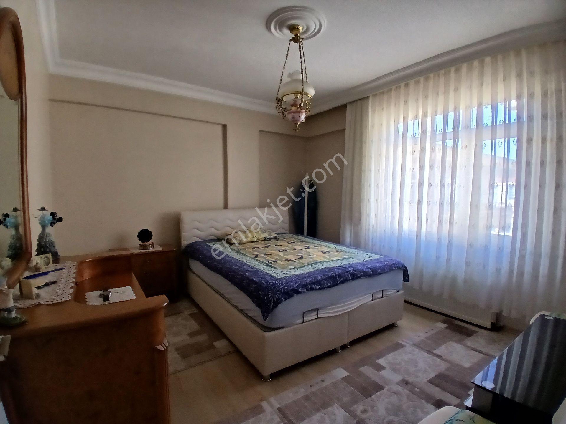 Bahçelievler Basın Sitesi İle İlkyuva Arası Kapalı Teraslı 3+2 140m2 Asansörlü Kredilidubleks Daire - Görsel 7