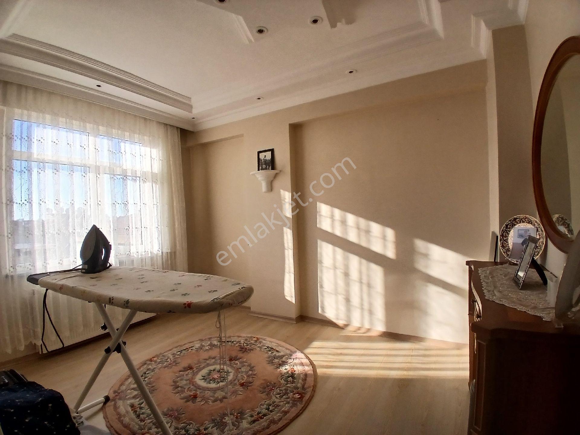 Bahçelievler Basın Sitesi İle İlkyuva Arası Kapalı Teraslı 3+2 140m2 Asansörlü Kredilidubleks Daire - Görsel 20