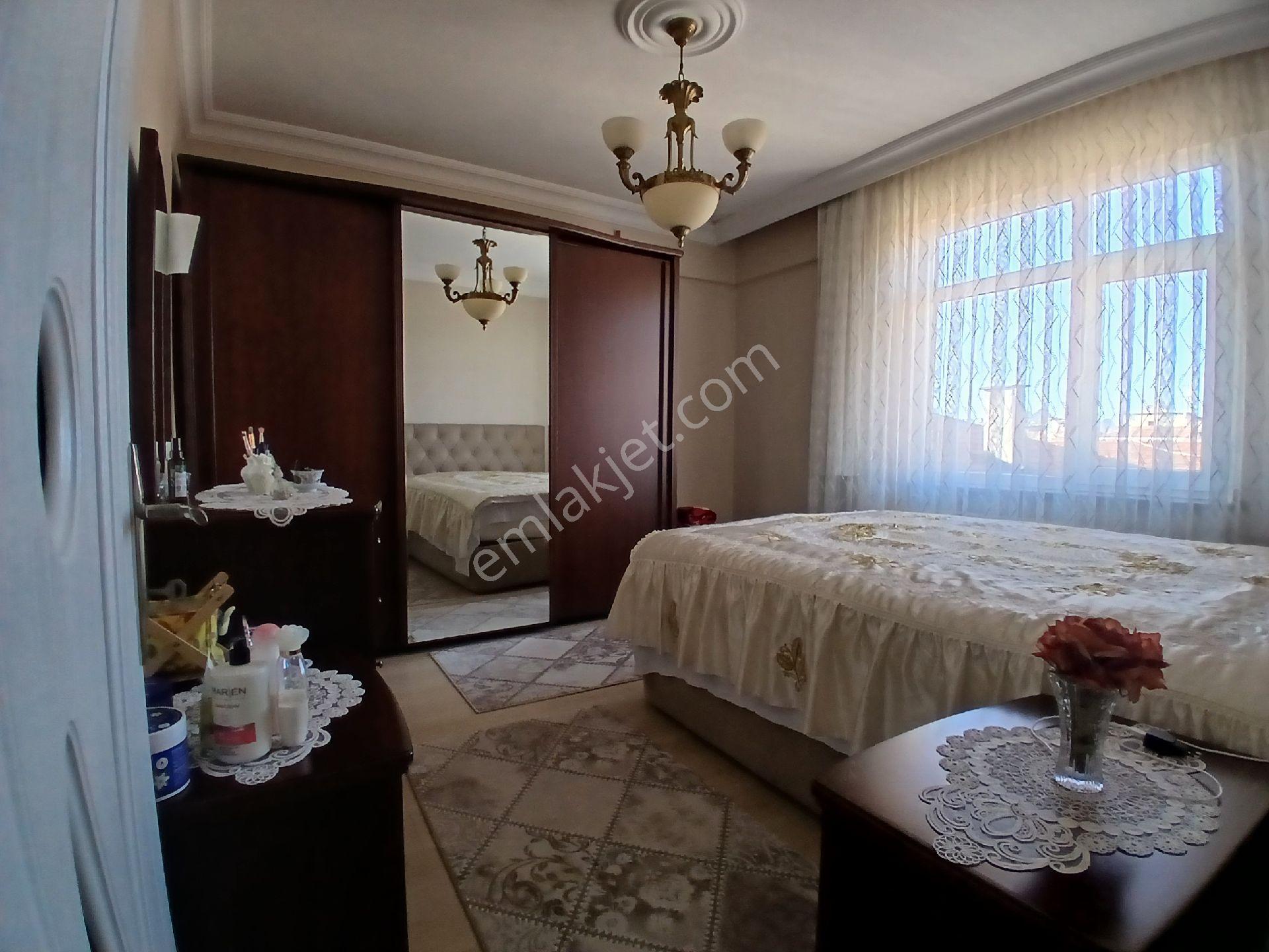 Bahçelievler Basın Sitesi İle İlkyuva Arası Kapalı Teraslı 3+2 140m2 Asansörlü Kredilidubleks Daire - Görsel 29