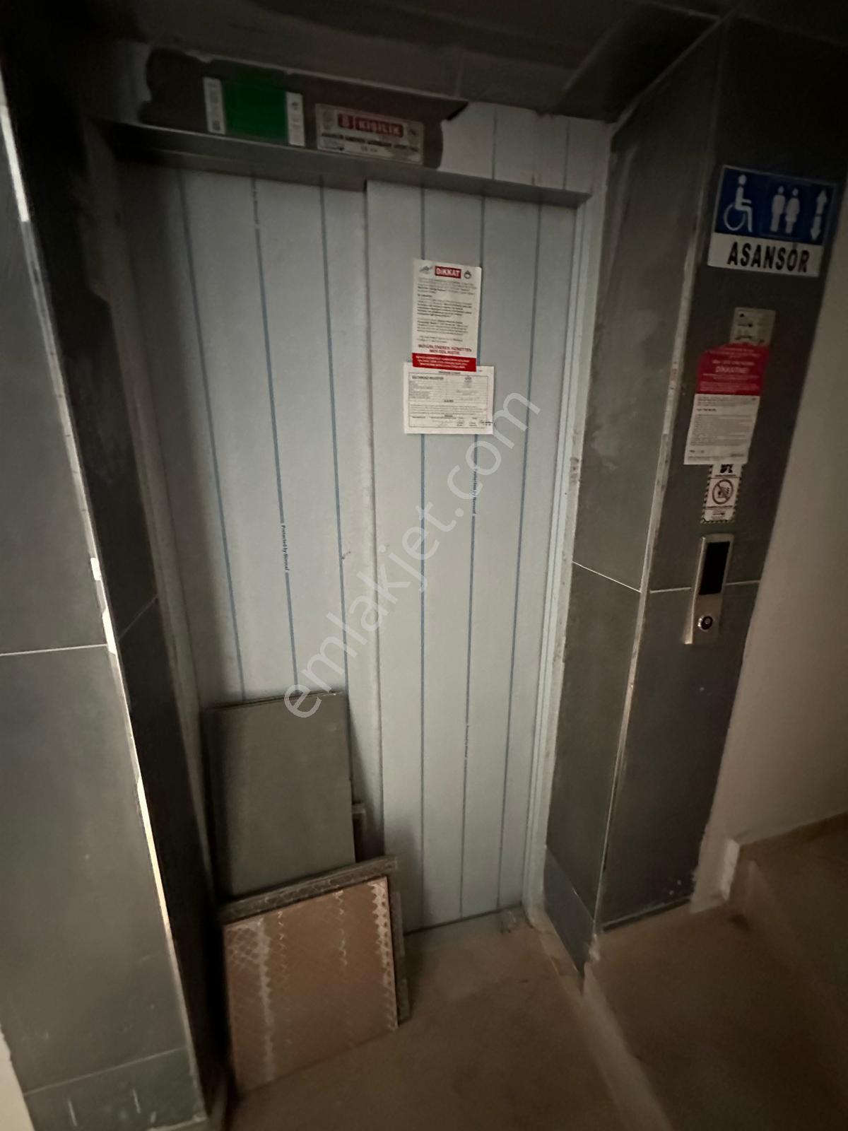Projemax Gyo Dan Sultangazi Habipler Mahallesinde 4+2 160 M2 Dublex - Görsel 32