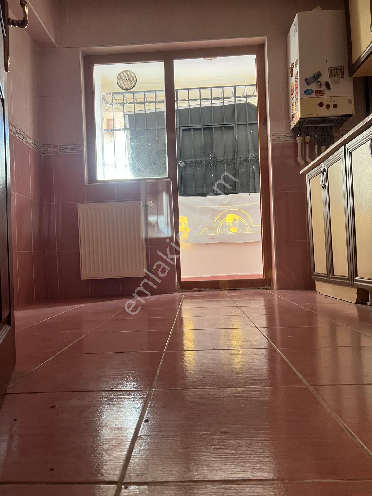 Baltacılar Cadde Üzerinde Kat Konumlu 3+1 Kiralık - Görsel 30
