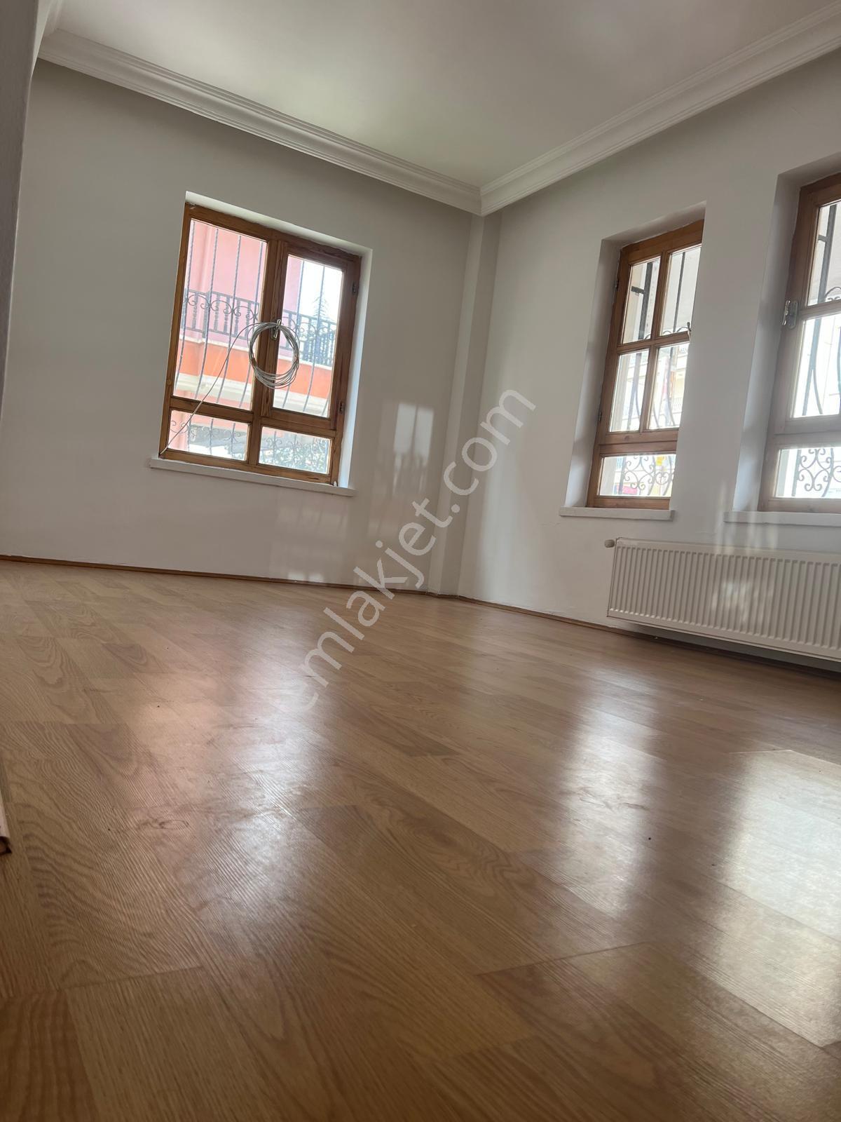 Baltacılar Cadde Üzerinde Kat Konumlu 3+1 Kiralık - Görsel 24