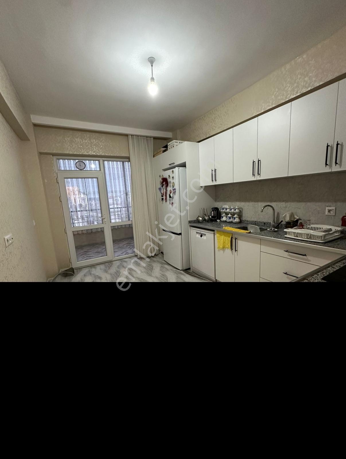 Karaaslan'da Cadde Üzeri Site İçi 1 Yıllık 3+1 Arakat Daire - Görsel 2
