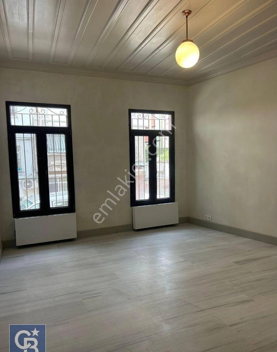 Ortaköyde Komple Bina | Yenilenmiş, Çok Amaçlı Kullanıma Uygun - Görsel 7
