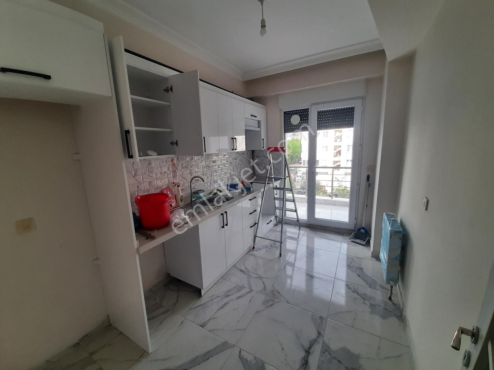 Pendik Yeni Mahalle Plevne Caddesi Yeni Binada Kiralık 3+1 Daire - Görsel 16