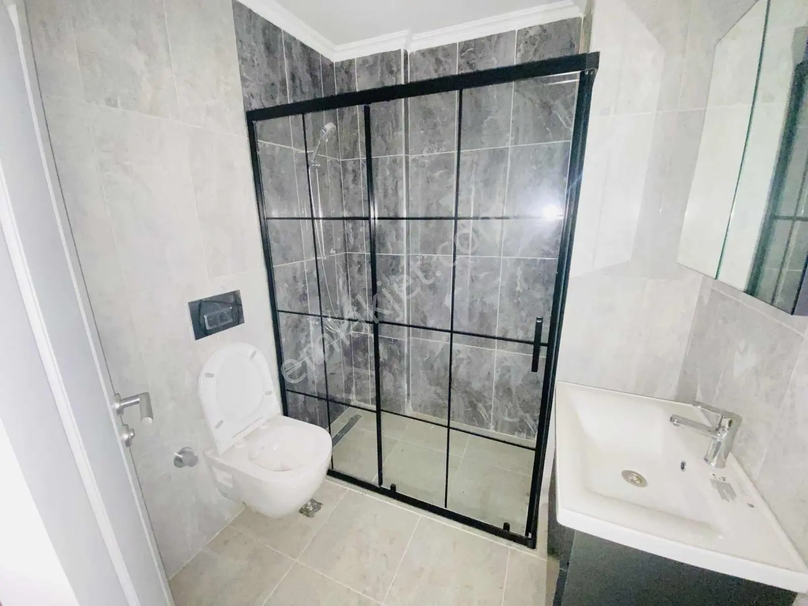 Ünalan Mah 2+1 Bahçe Katı Sıfır Daire - Görsel 3