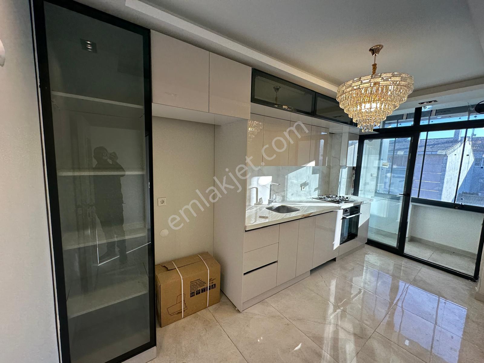 Projemax Dan Sultangazi İsmet Paşa Mahallesinde 3+1 120 M2 4.kat Daire - Görsel 16