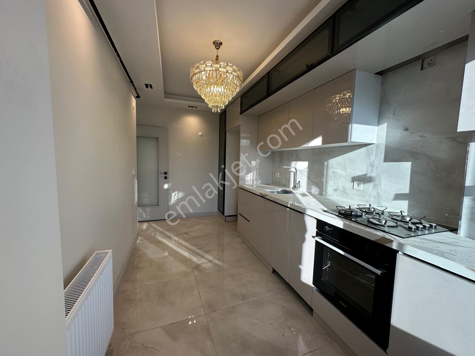 Projemax Dan Sultangazi İsmet Paşa Mahallesinde 3+1 120 M2 4.kat Daire - Görsel 23