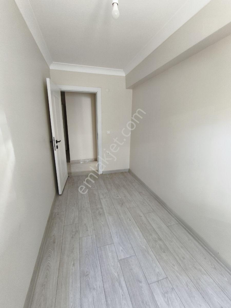 Esatpaşa Merkezde Sıfır Binada Giriş Katı 2+1 Daire - Görsel 25
