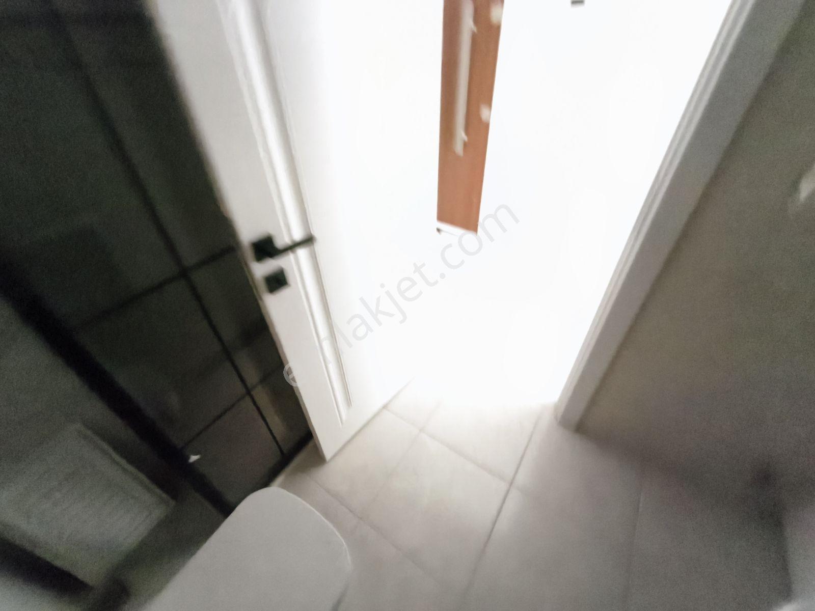 Esatpaşa Merkezde Sıfır Binada Giriş Katı 2+1 Daire - Görsel 27
