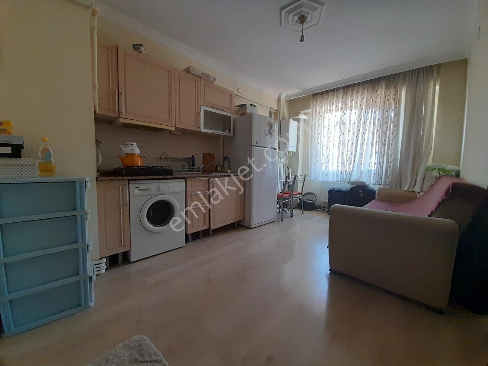 Şirintepe Örme Sk. Üniversite Yakını Eşyalı Satılık 1+1 Daire