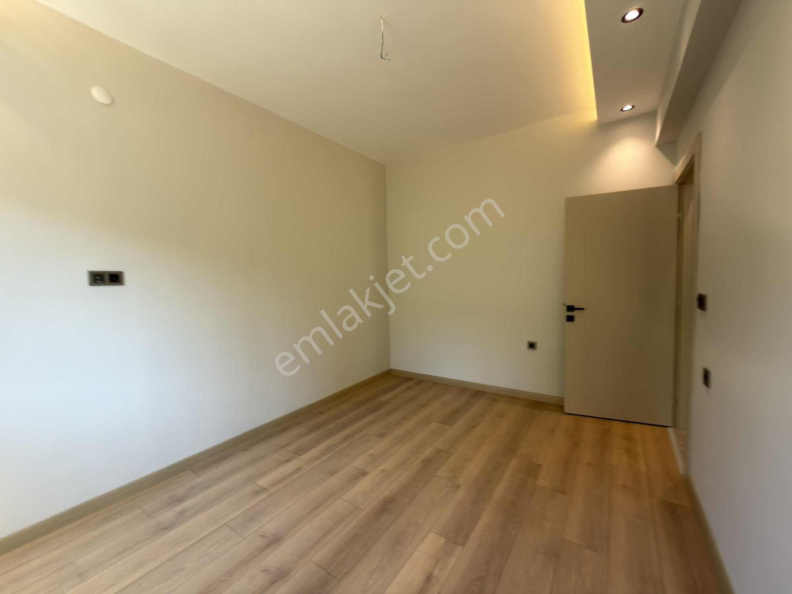 Menemen Koyunderede Satılık Daire 2+1 Site İçerisinde Havuzlu - Görsel 5