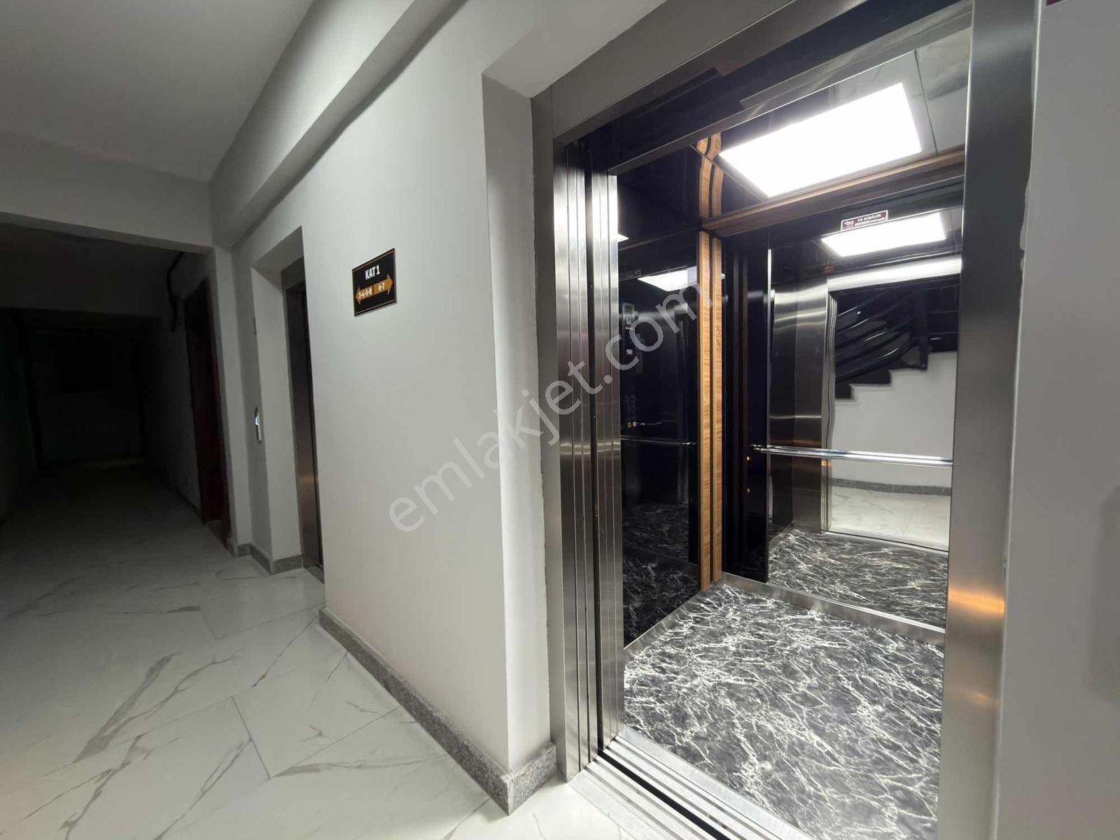 Menemen Koyunderede Satılık Daire 2+1 Site İçerisinde Havuzlu - Görsel 35