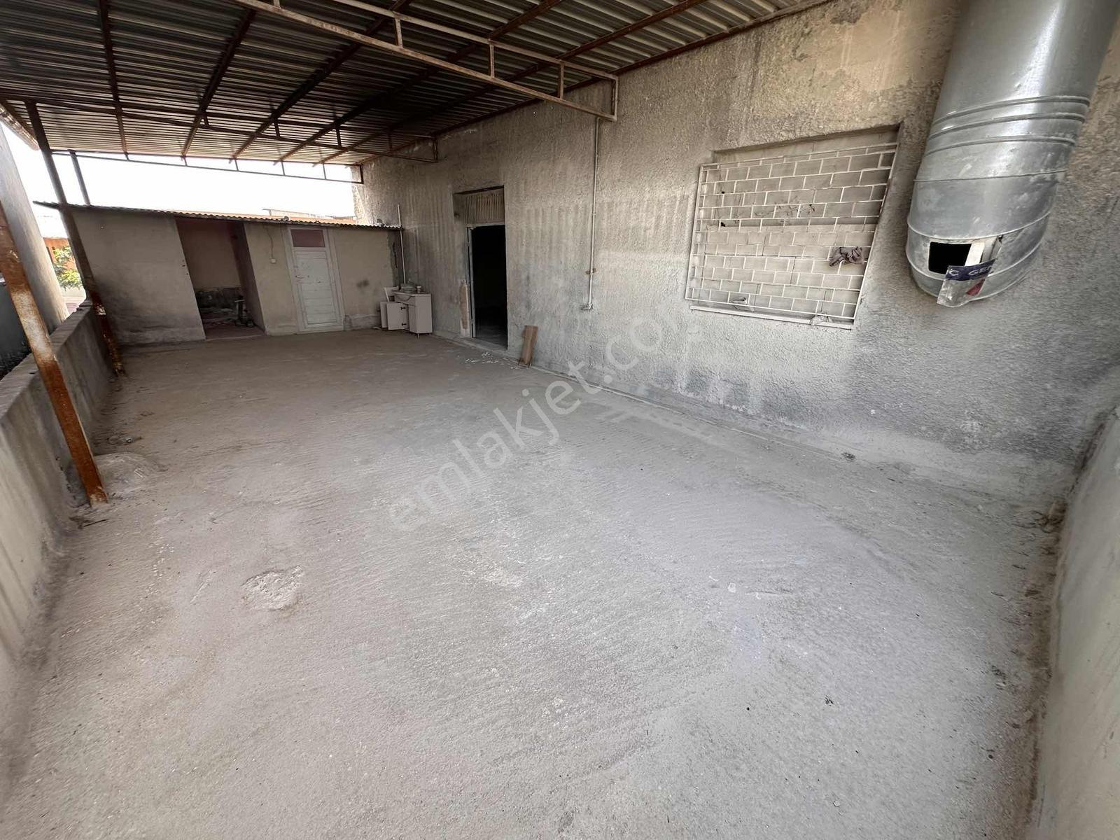 Mobilyacılar Sitesi E5 Yakını 250m² Atölye Teras Wc Mevcut - Görsel 12