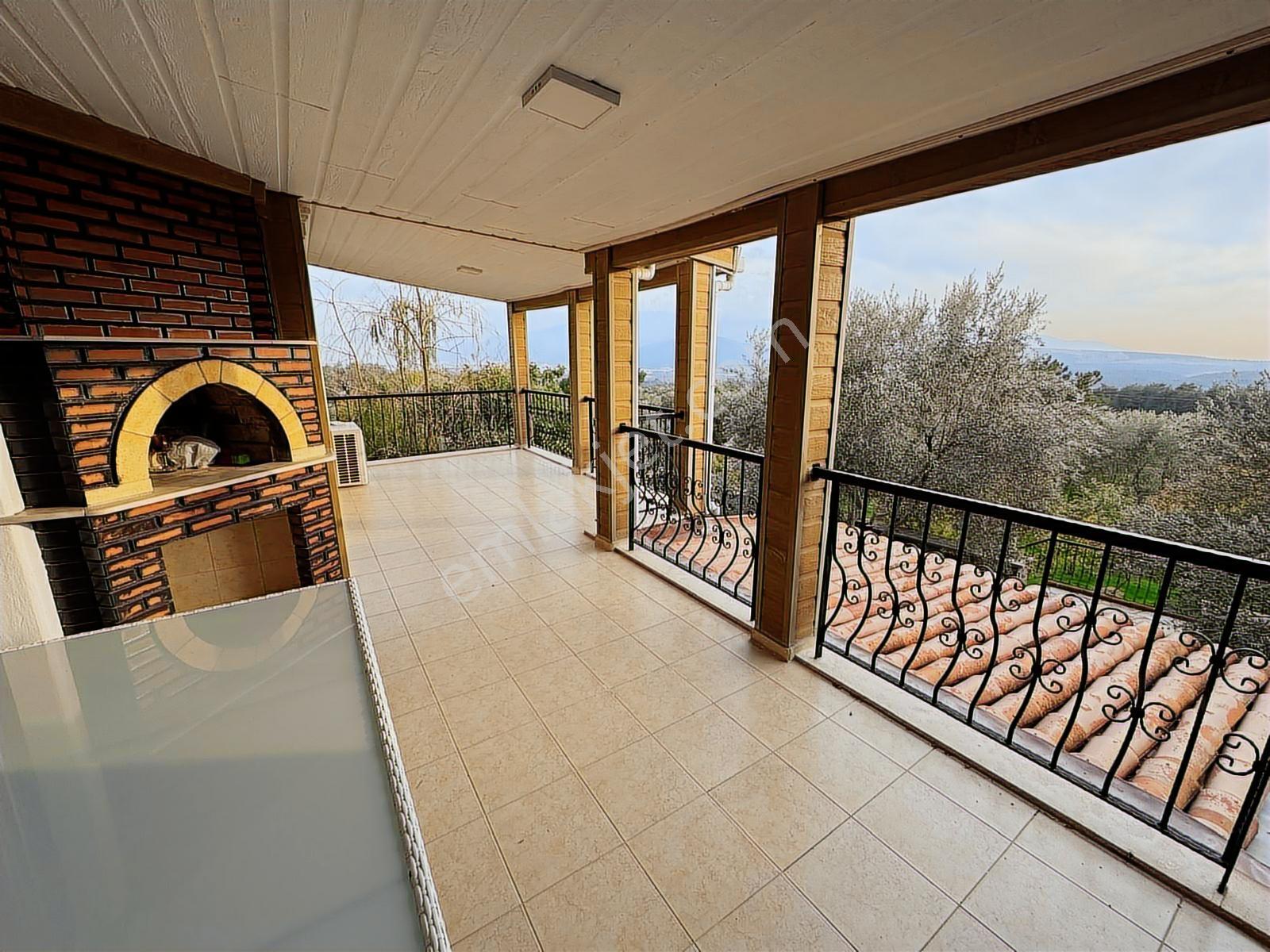 Bornova Yakaköy De Satılık Villa - Takasa Açık - Görsel 7