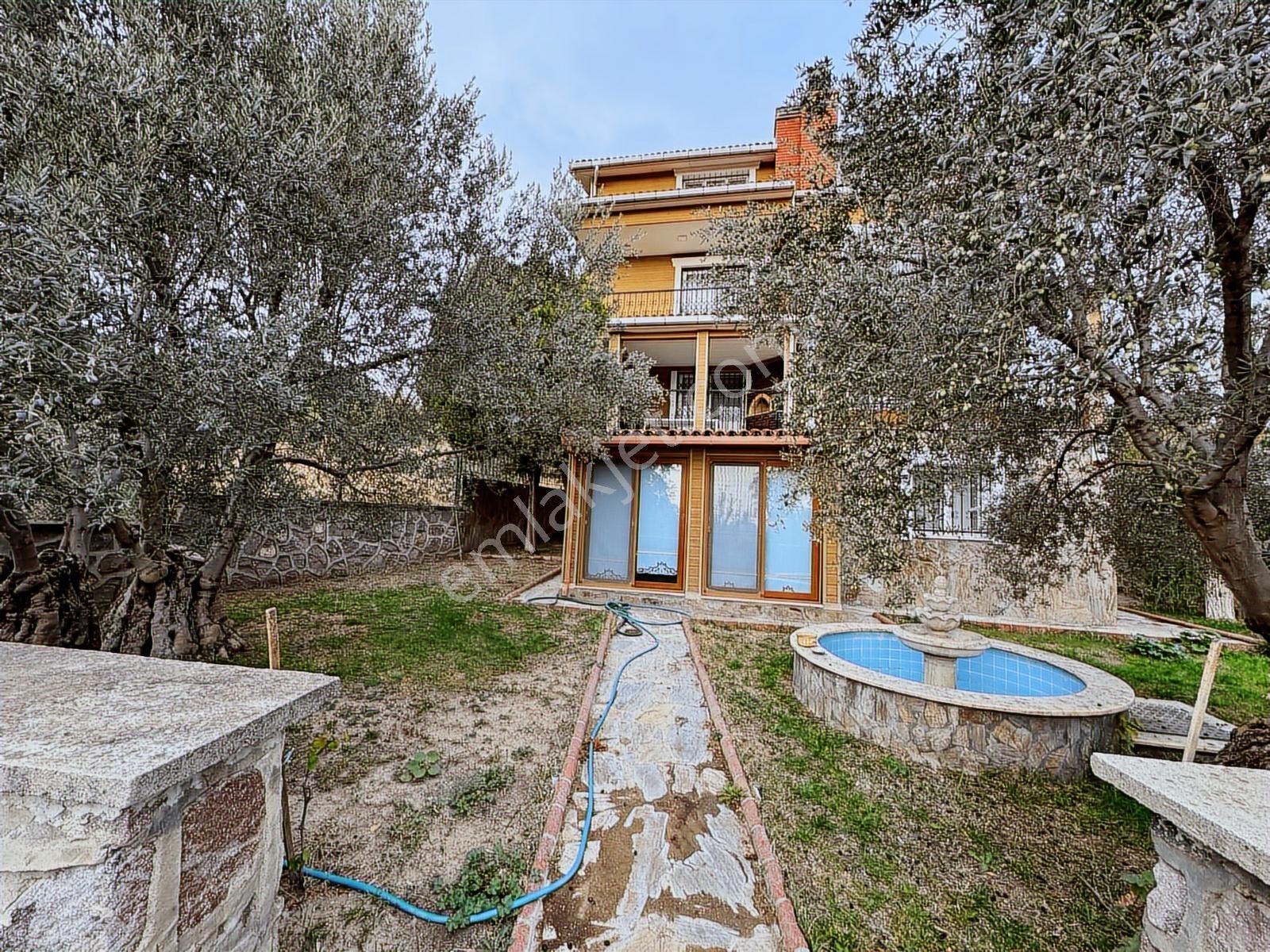 Bornova Yakaköy De Satılık Villa - Takasa Açık - Görsel 16