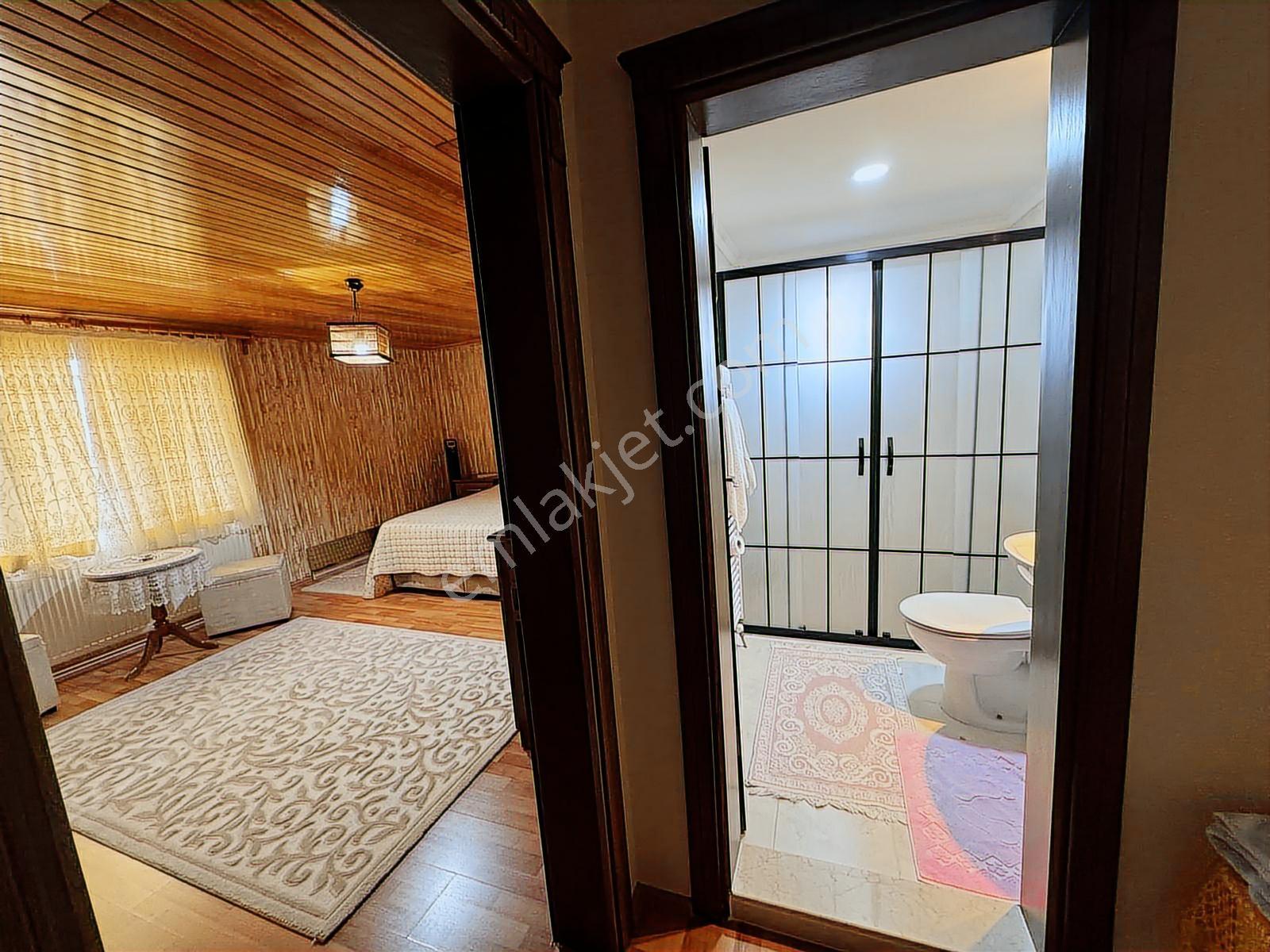 Bornova Yakaköy De Satılık Villa - Takasa Açık - Görsel 9