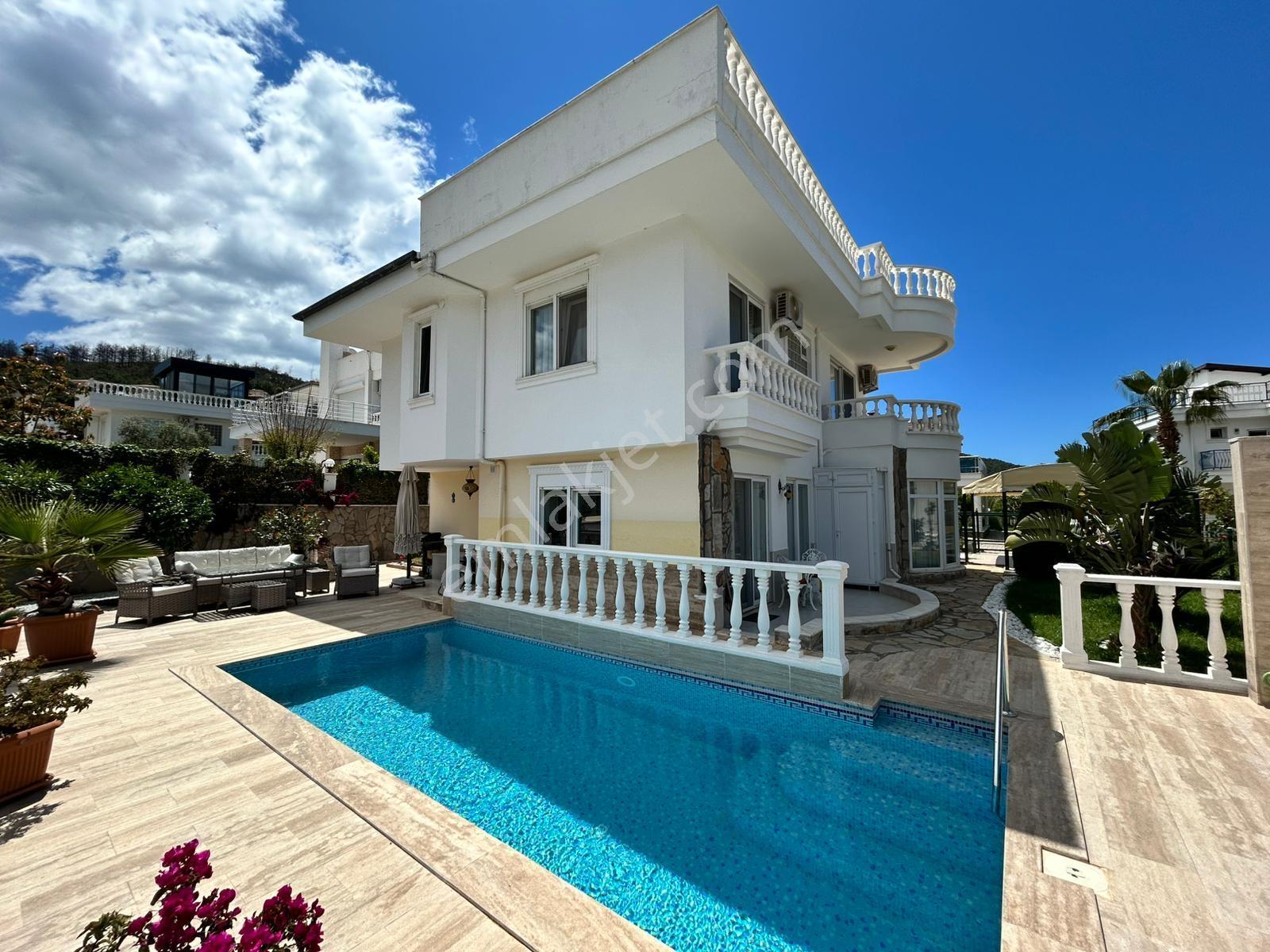 Alanya Kargıcak Avocado Villalarında Satılık 4+1 Lüks Villa - Görsel 10