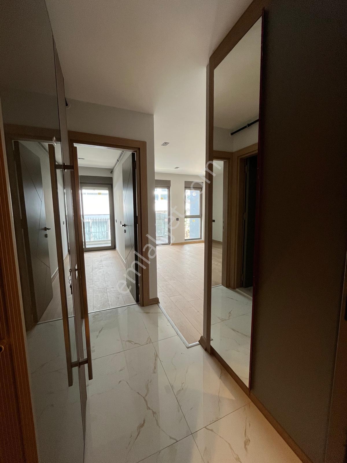 Çaybaşı Mah B.onat Caddesi Yakını Yerden Isıtmalı Lüks 1+1 - Görsel 17