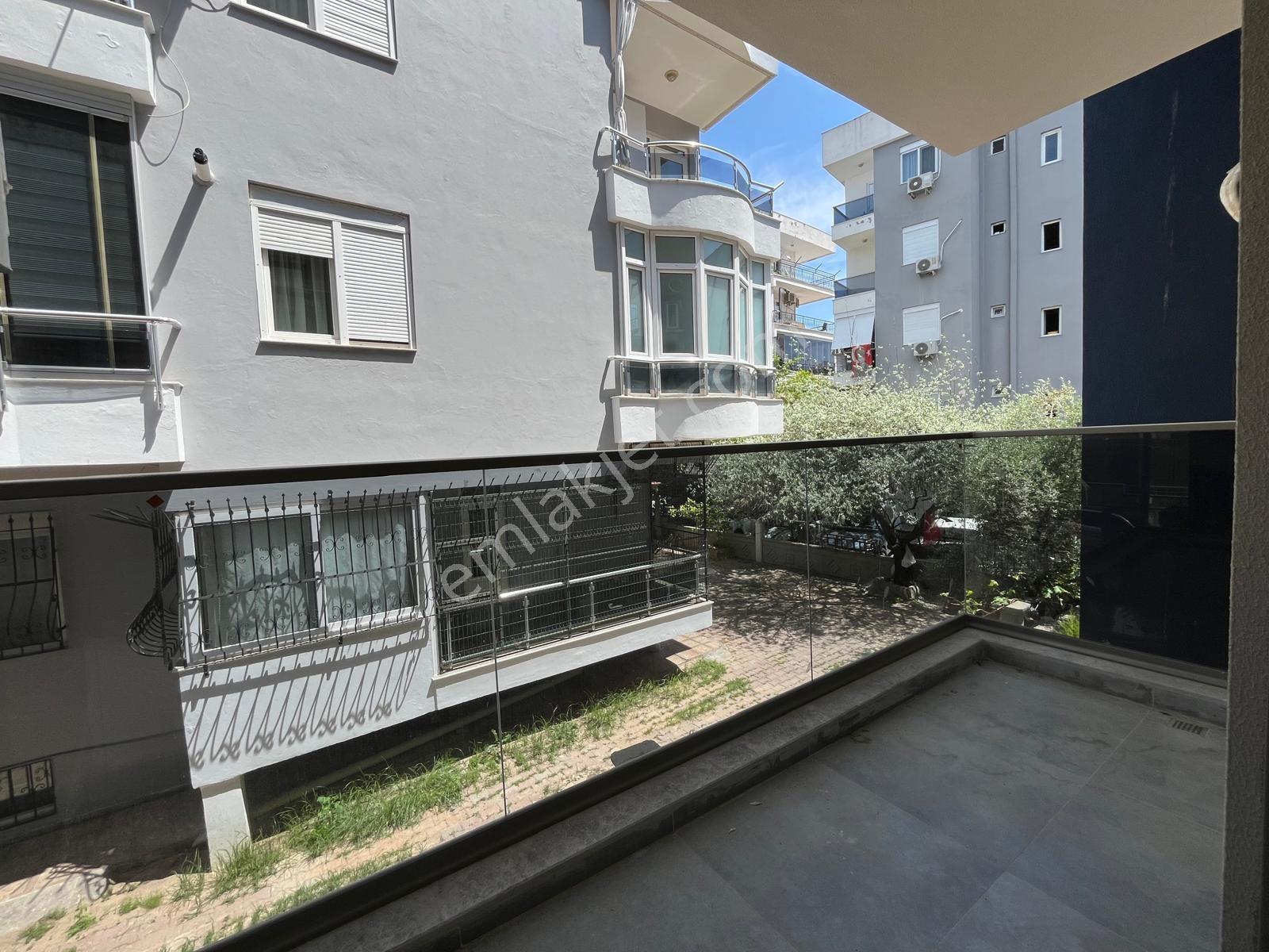 Çaybaşı Mah B.onat Caddesi Yakını Yerden Isıtmalı Lüks 1+1 - Görsel 5