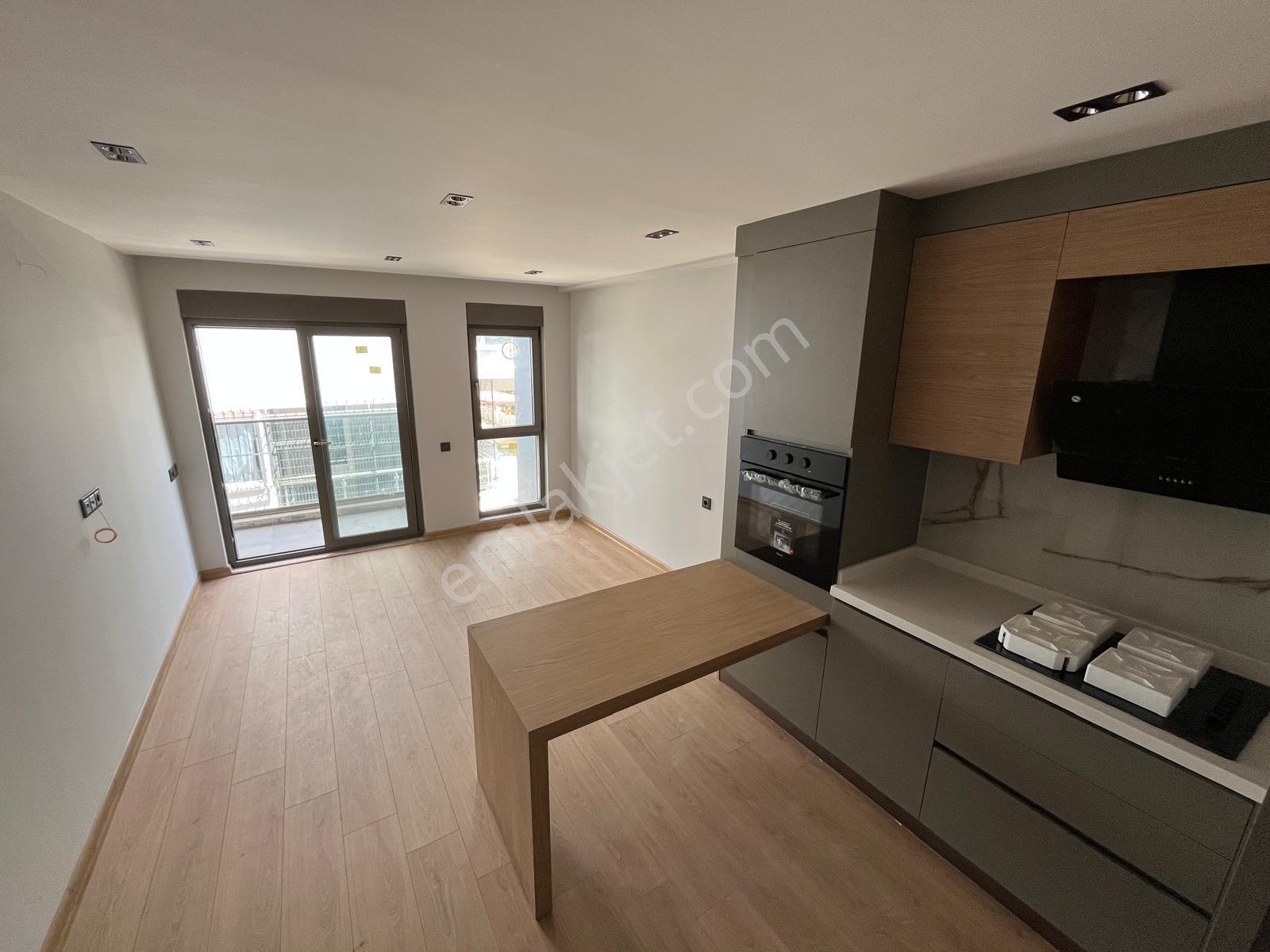 Çaybaşı Mah B.onat Caddesi Yakını Yerden Isıtmalı Lüks 1+1 - Görsel 21