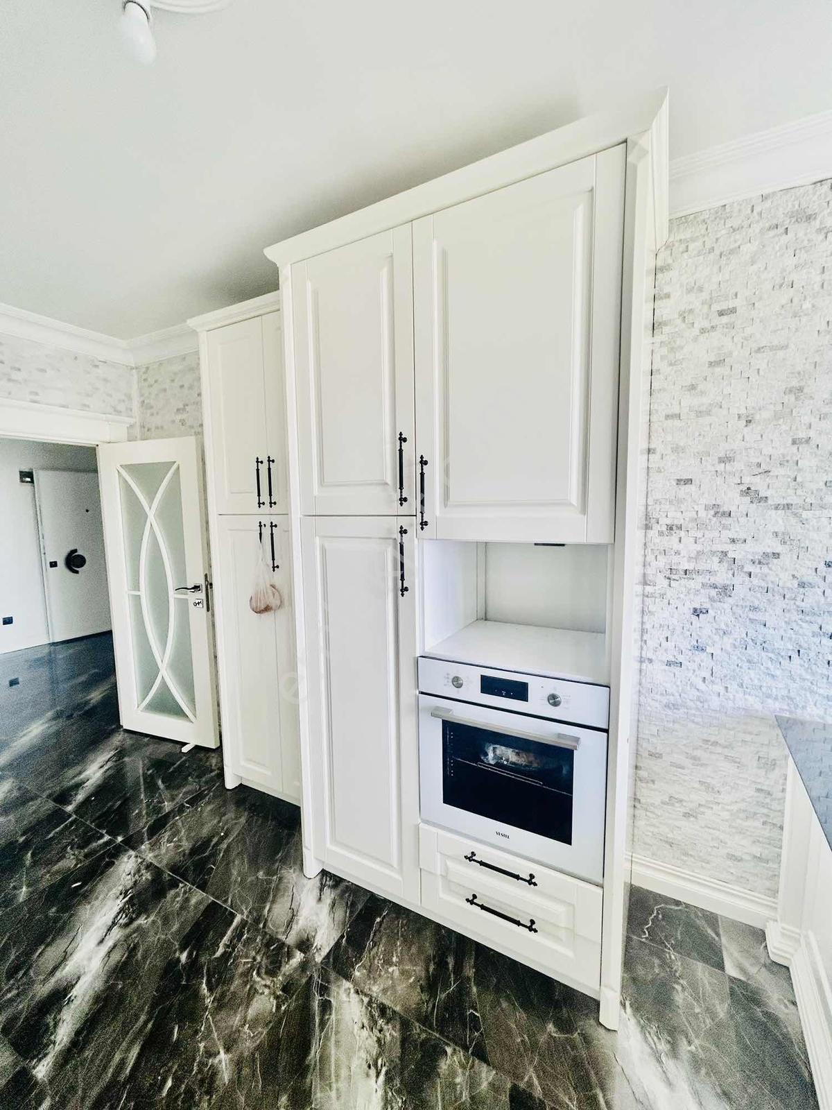 Mersin Mezitli Yenimahlle De Kiralık 3+1 270 M2 Eşyalı - Görsel 31