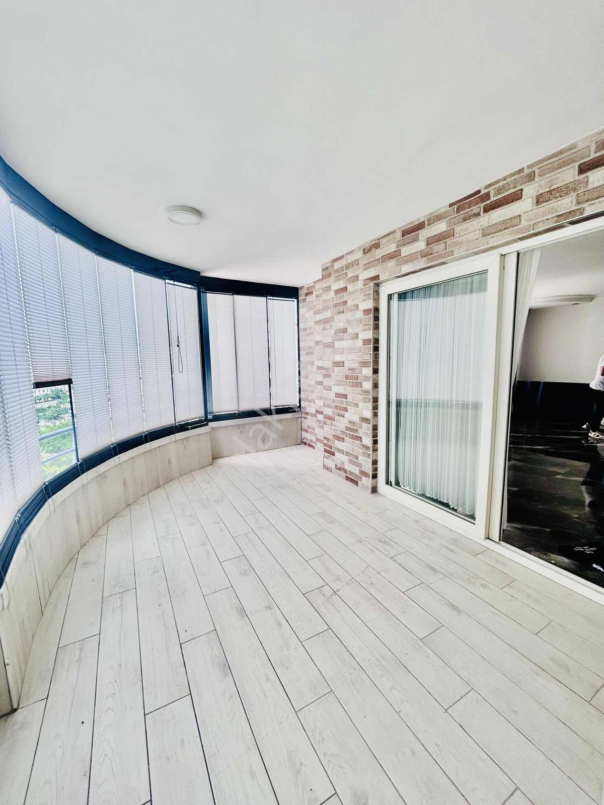 Mersin Mezitli Yenimahlle De Kiralık 3+1 270 M2 Eşyalı - Görsel 12