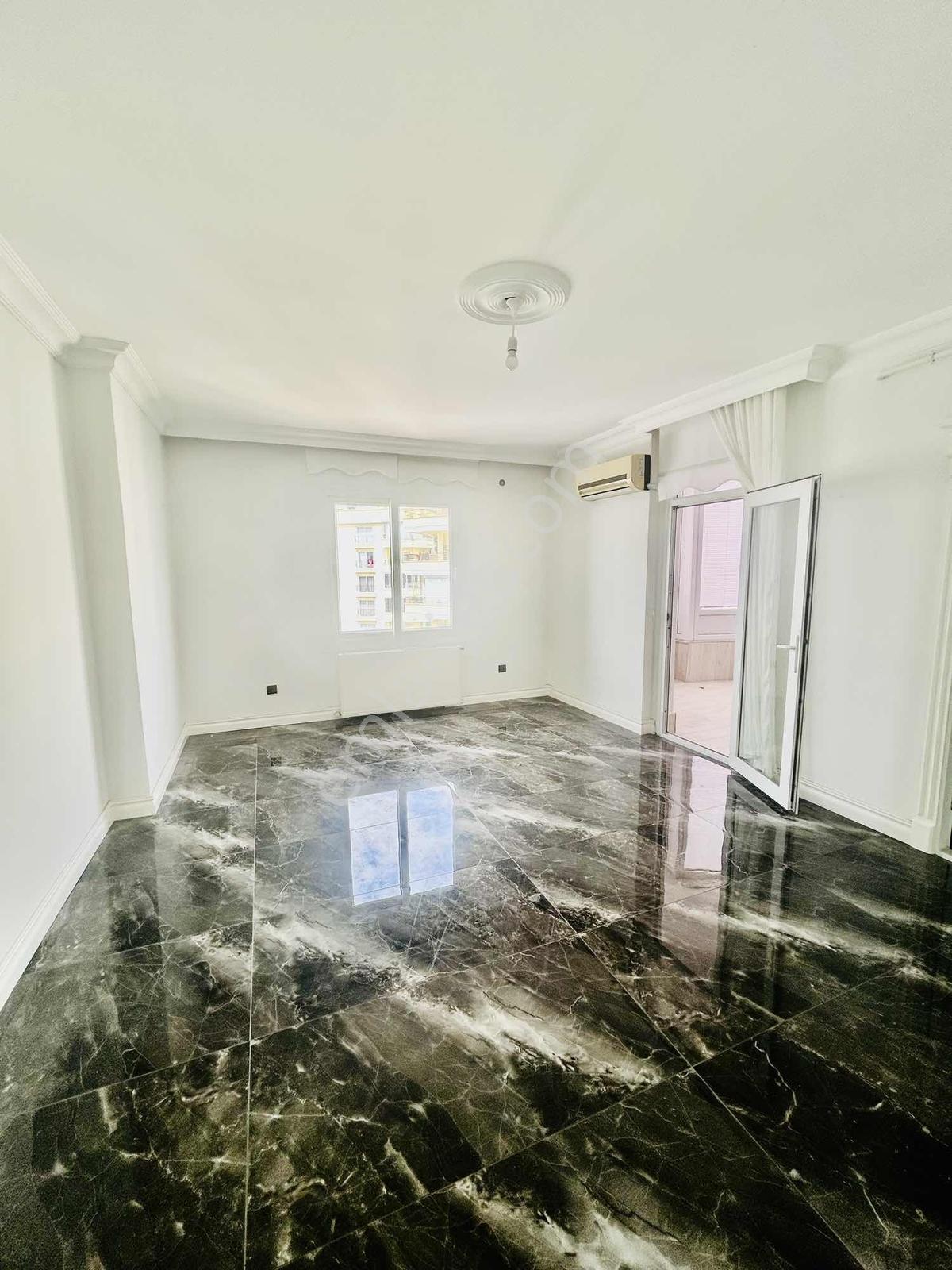 Mersin Mezitli Yenimahlle De Kiralık 3+1 270 M2 Eşyalı - Görsel 2